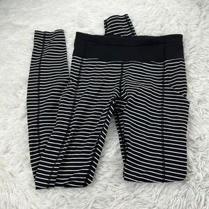 Lululemon Speed Tight II Parallel Stripe Black White / Black